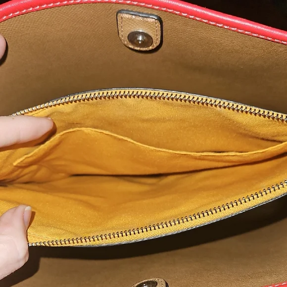 *NEW* COACH Cream and Navy Bag with Red and Light Blue Trim - Picture 10 of 13